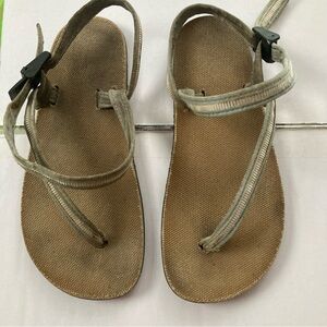 Earth Runners-size 6-Circadian Women's Tan Sandals Copper Grounding Youth size 4